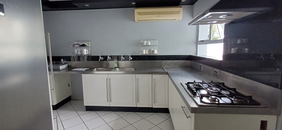 5 Bedroom Property for Sale in Nahoon Valley Park Eastern Cape